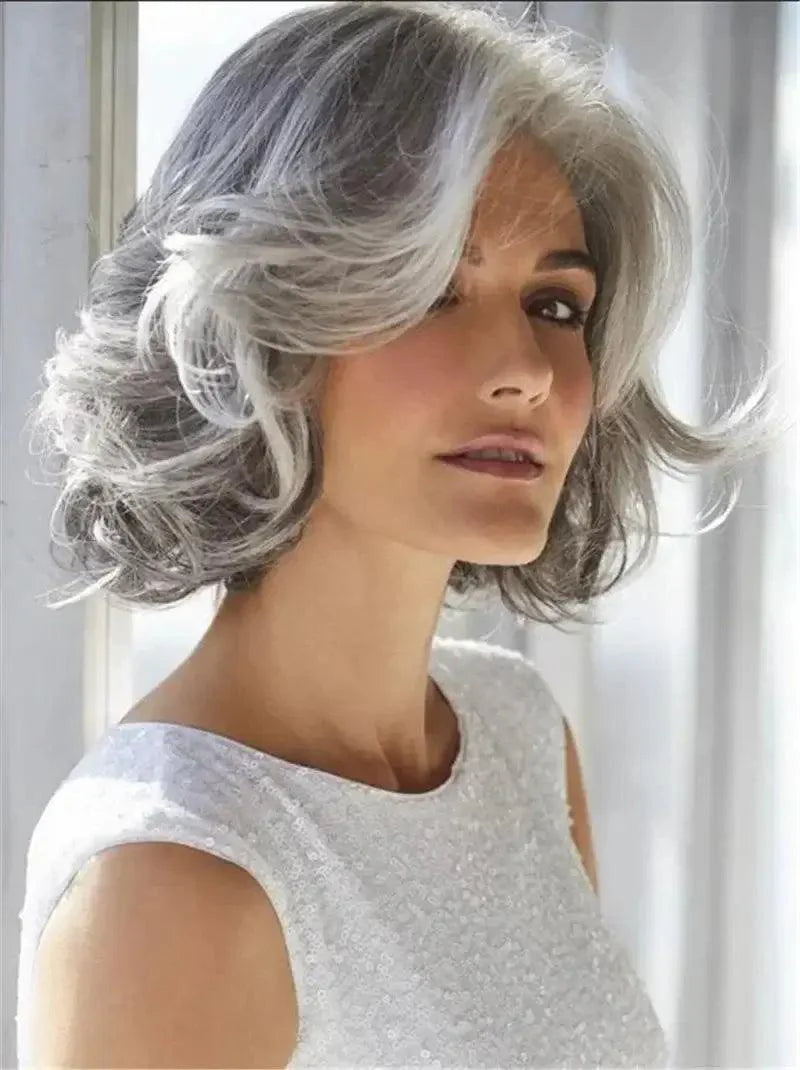 Peruca Curta Feminina Grisalha Natural e Leve